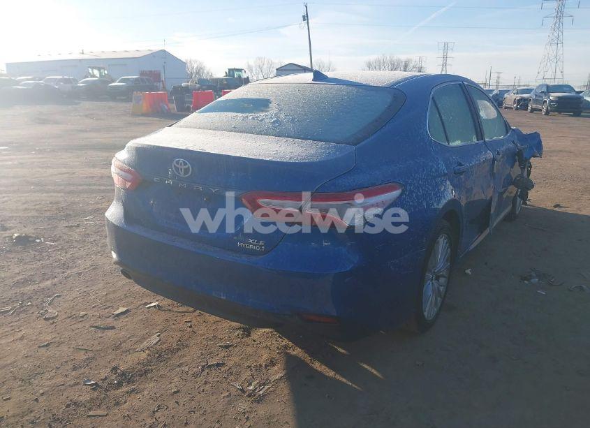 Photo 4 of 2019 Toyota Camry HYBRID XLE (VIN 4T1B21HK3KU011080)