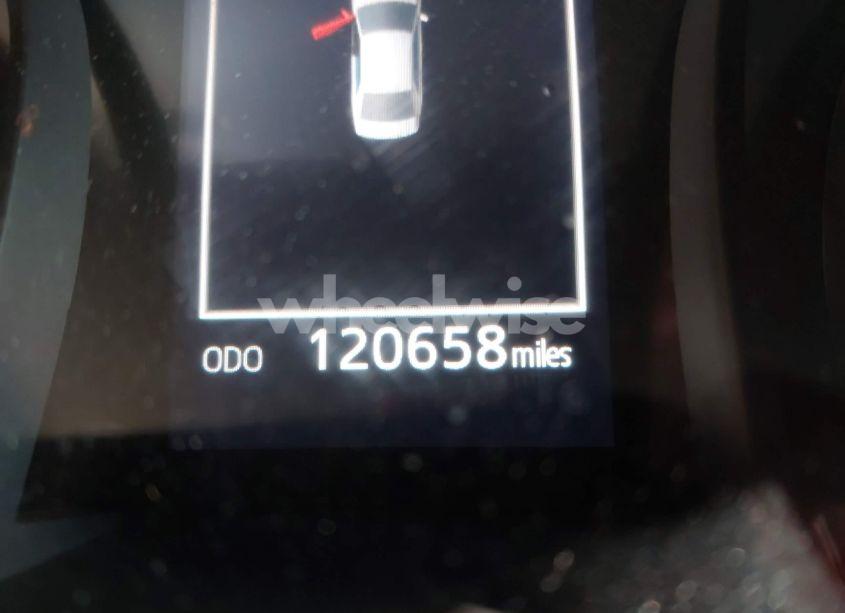 Photo 15 of 2019 Toyota Camry HYBRID SE (VIN 4T1B21HK3KU012648)