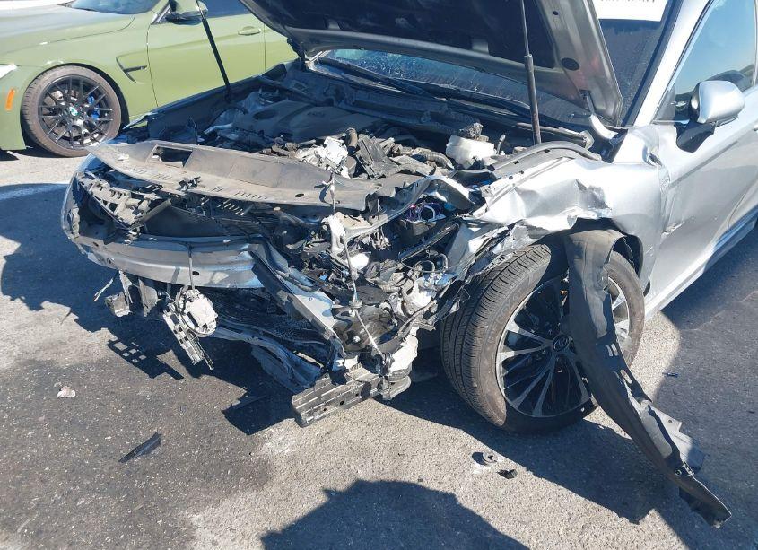 Photo 6 of 2019 Toyota Camry HYBRID SE (VIN 4T1B21HK3KU515144)