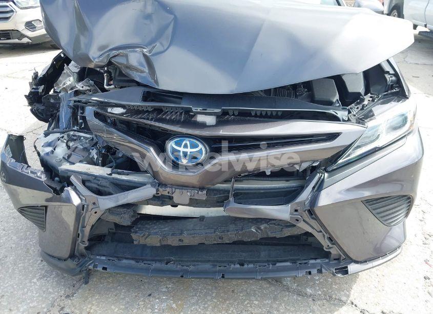 Photo 18 of 2019 Toyota Camry HYBRID SE (VIN 4T1B21HK3KU518917)