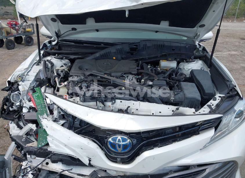 Photo 10 of 2018 Toyota Camry HYBRID XLE (VIN 4T1B21HK4JU002788)