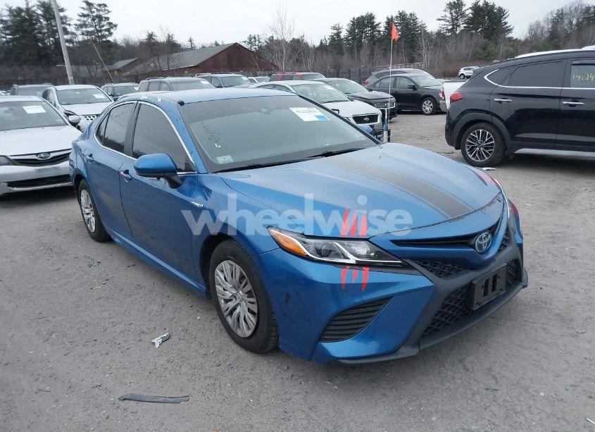Photo 14 of 2018 Toyota Camry HYBRID SE (VIN 4T1B21HK4JU008560)