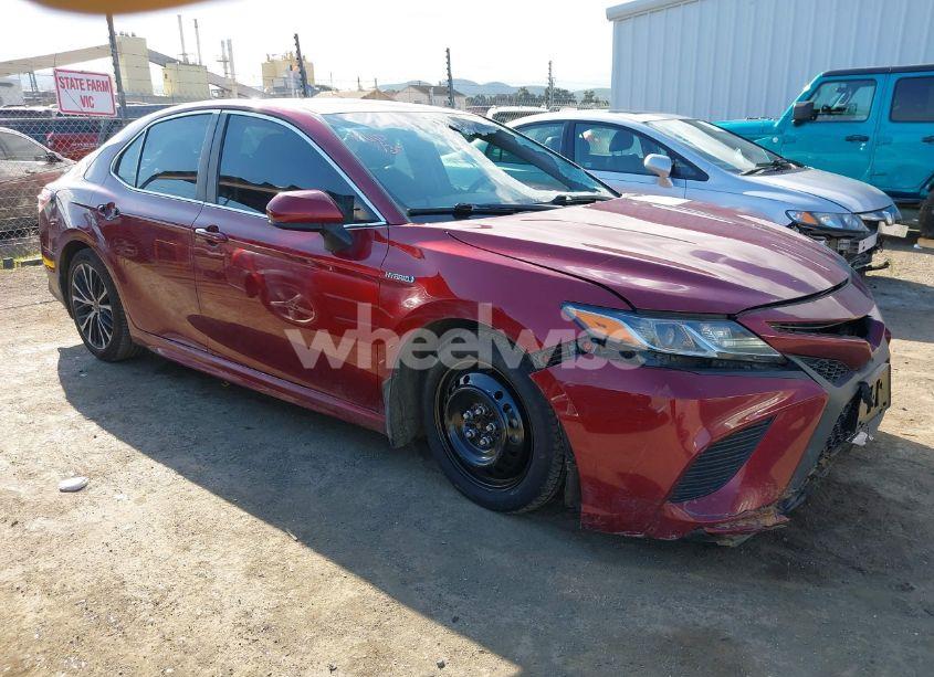 2018 Toyota Camry HYBRID SE (VIN 4T1B21HK4JU510257) main photo
