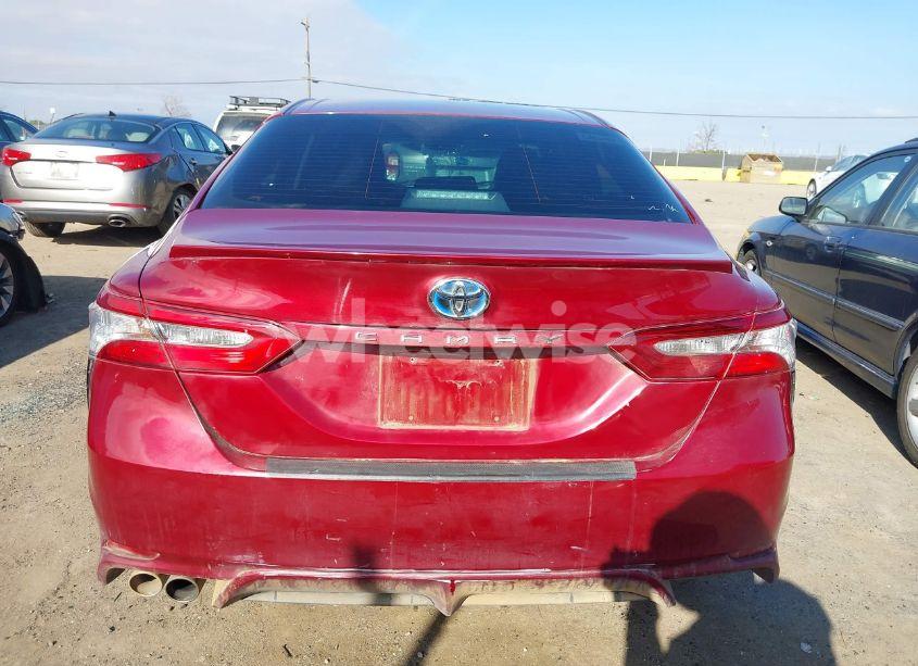 Photo 17 of 2018 Toyota Camry HYBRID SE (VIN 4T1B21HK4JU510257)