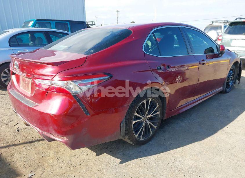 Photo 4 of 2018 Toyota Camry HYBRID SE (VIN 4T1B21HK4JU510257)