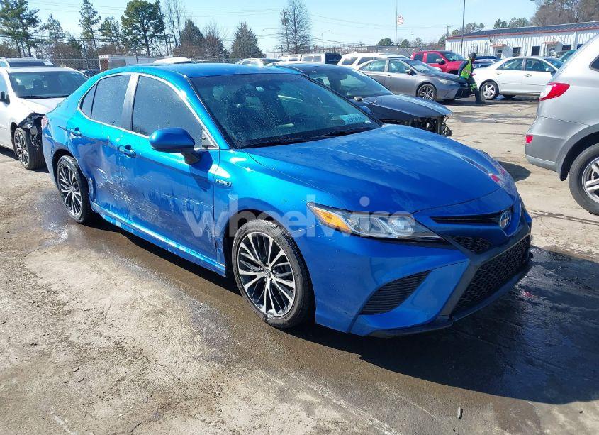 2018 Toyota Camry HYBRID SE (VIN 4T1B21HK5JU009233) main photo