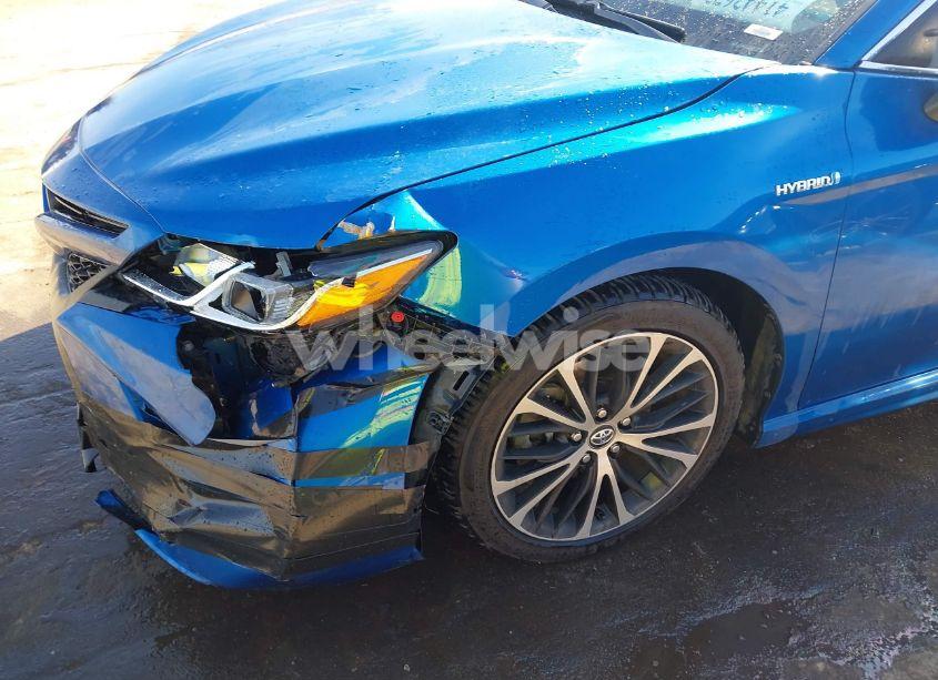 Photo 17 of 2018 Toyota Camry HYBRID SE (VIN 4T1B21HK5JU009233)