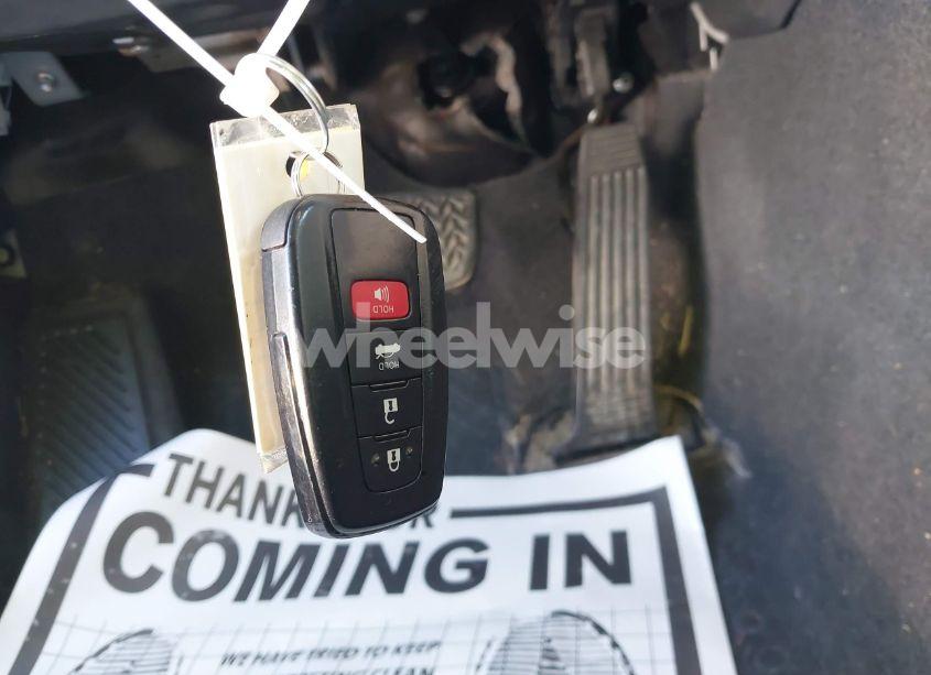 Photo 11 of 2018 Toyota Camry HYBRID/LE/XLE/SE (VIN 4T1B21HK5JU503897)