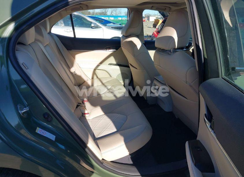 Photo 8 of 2018 Toyota Camry HYBRID/LE/XLE/SE (VIN 4T1B21HK5JU503897)