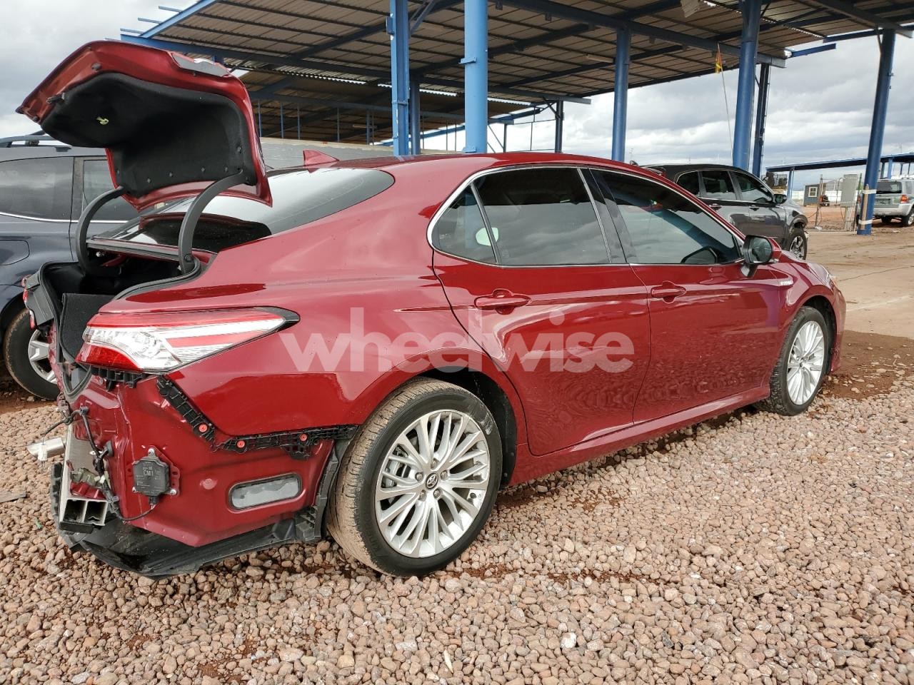 Photo 3 of 2019 TOYOTA CAMRY HYBRID (VIN 4T1B21HK5KU515405)