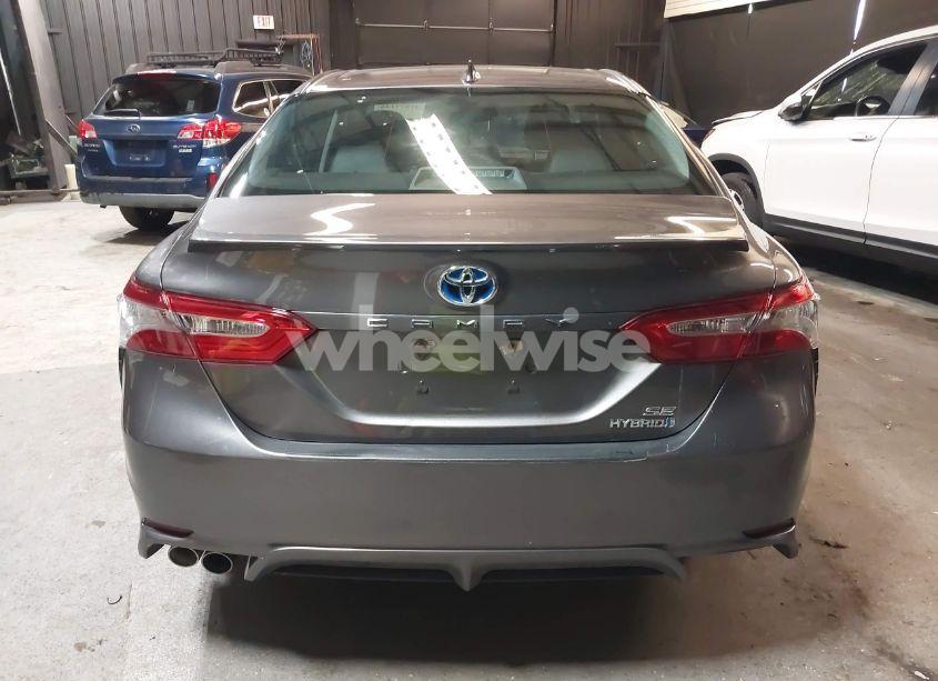 Photo 17 of 2019 Toyota Camry HYBRID SE (VIN 4T1B21HK5KU521785)