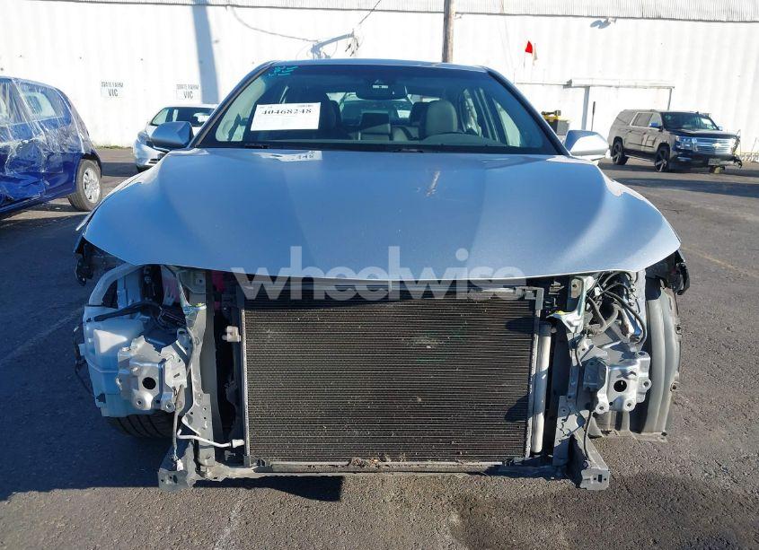 Photo 13 of 2018 Toyota Camry HYBRID XLE (VIN 4T1B21HK6JU005014)