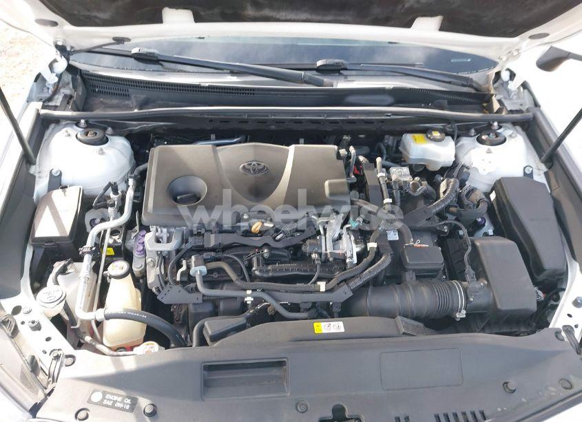 Photo 10 of 2018 Toyota Camry HYBRID SE (VIN 4T1B21HK6JU503794)