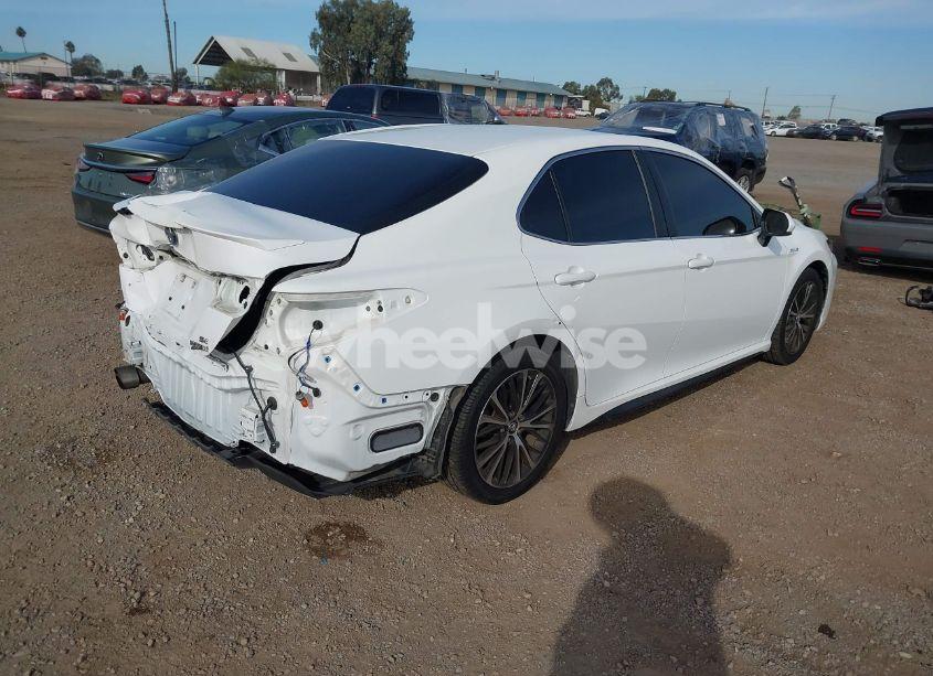 Photo 4 of 2018 Toyota Camry HYBRID SE (VIN 4T1B21HK6JU503794)