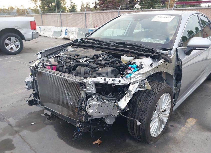 Photo 6 of 2019 Toyota Camry HYBRID XLE (VIN 4T1B21HK6KU515509)