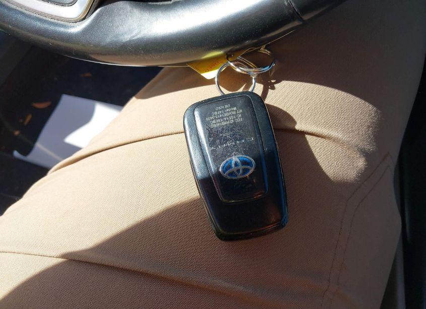 Photo 11 of 2018 Toyota Camry HYBRID XLE (VIN 4T1B21HK7JU009363)