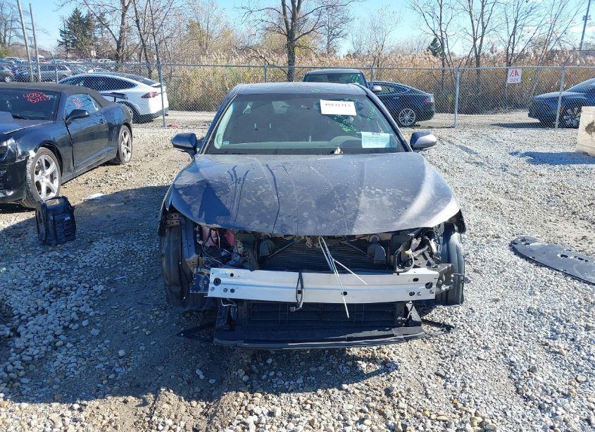 Photo 12 of 2018 Toyota Camry HYBRID XLE (VIN 4T1B21HK7JU009363)