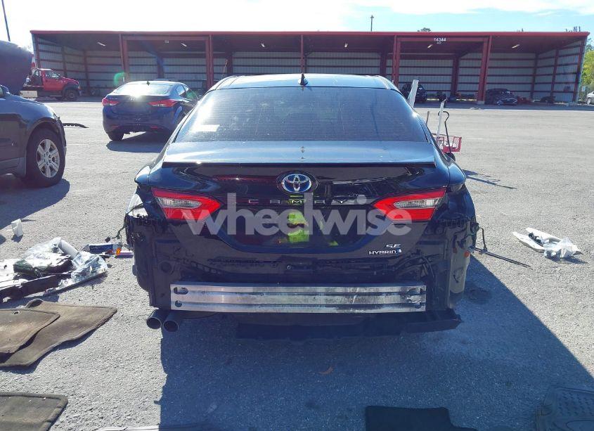 Photo 16 of 2019 Toyota Camry HYBRID SE (VIN 4T1B21HK8KU011933)