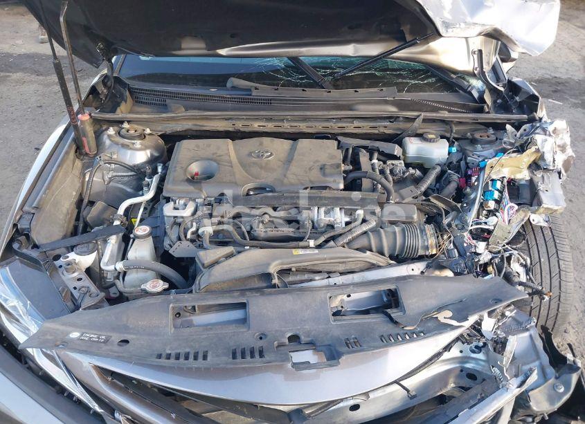 Photo 10 of 2019 Toyota Camry HYBRID SE (VIN 4T1B21HK8KU014489)
