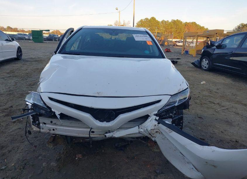 Photo 12 of 2019 Toyota Camry HYBRID SE (VIN 4T1B21HK8KU513907)