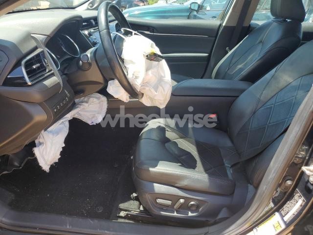 Photo 9 of 2019 TOYOTA CAMRY HYBRID (VIN 4T1B21HK8KU517438)