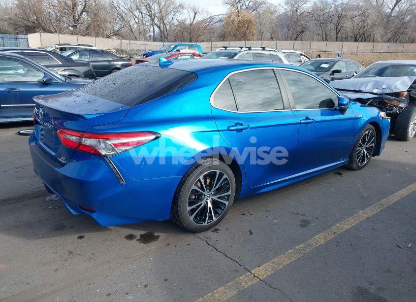 Photo 4 of 2019 Toyota Camry HYBRID SE (VIN 4T1B21HK9KU010564)