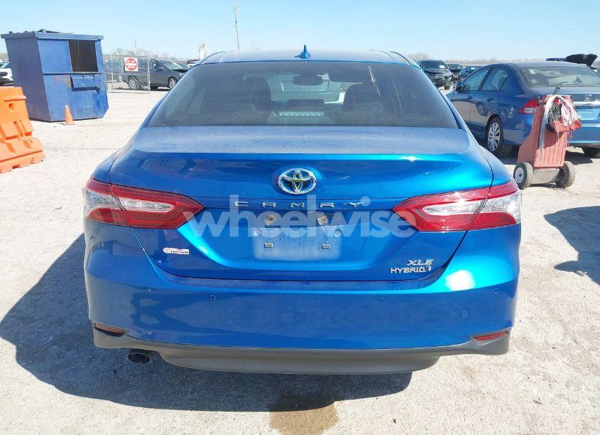 Photo 16 of 2019 Toyota Camry HYBRID XLE (VIN 4T1B21HK9KU011245)