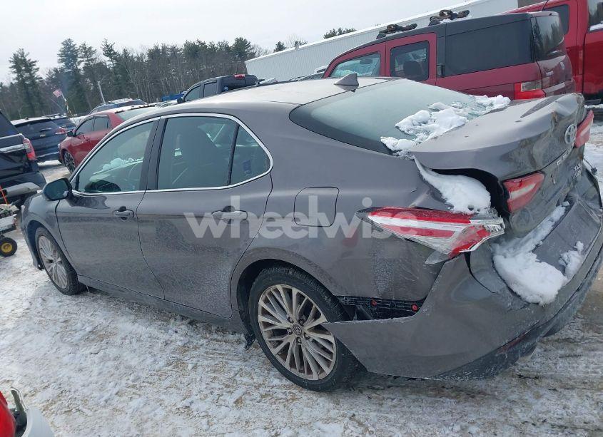 Photo 15 of 2019 Toyota Camry HYBRID XLE (VIN 4T1B21HK9KU511194)
