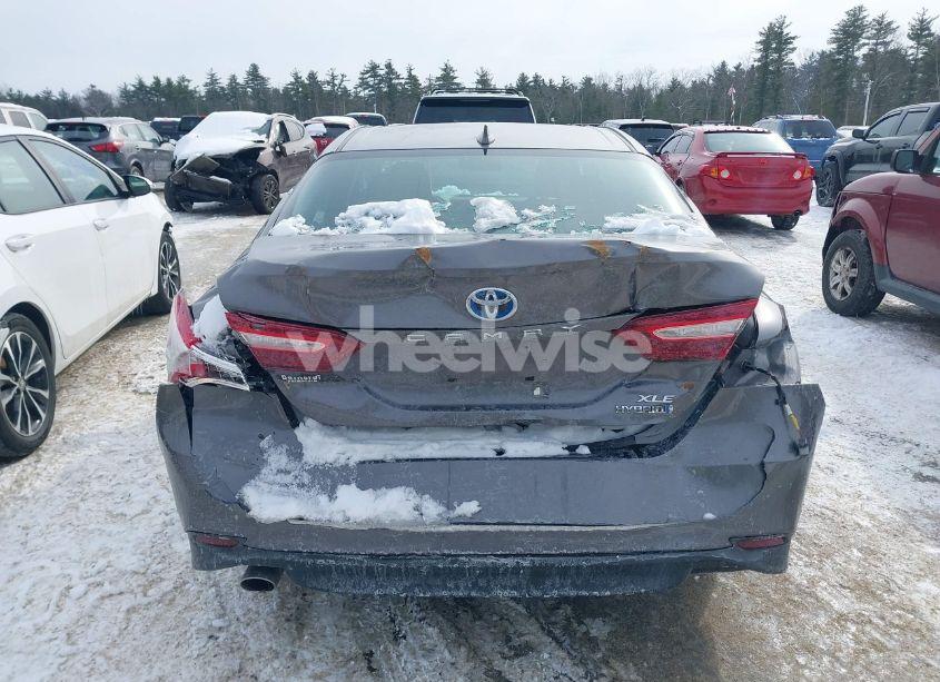 Photo 6 of 2019 Toyota Camry HYBRID XLE (VIN 4T1B21HK9KU511194)