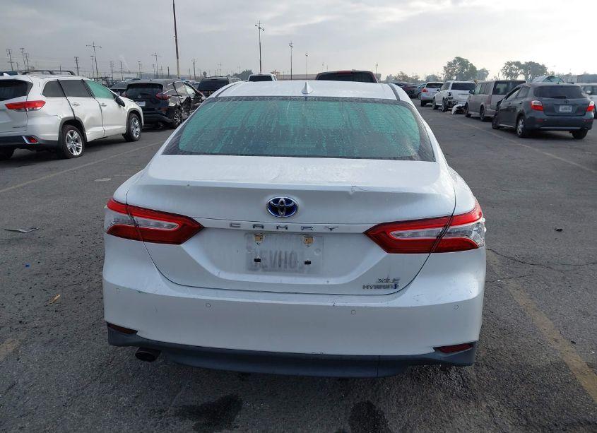 Photo 17 of 2018 Toyota Camry HYBRID XLE (VIN 4T1B21HKXJU006621)