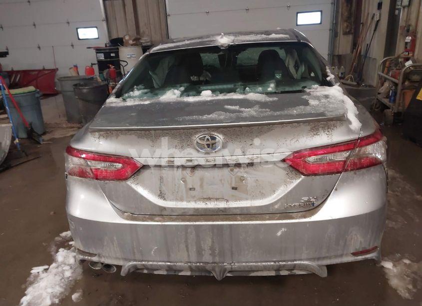 Photo 16 of 2018 Toyota Camry HYBRID SE (VIN 4T1B21HKXJU505905)