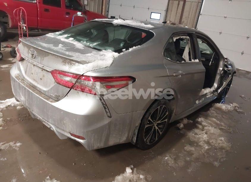 Photo 4 of 2018 Toyota Camry HYBRID SE (VIN 4T1B21HKXJU505905)