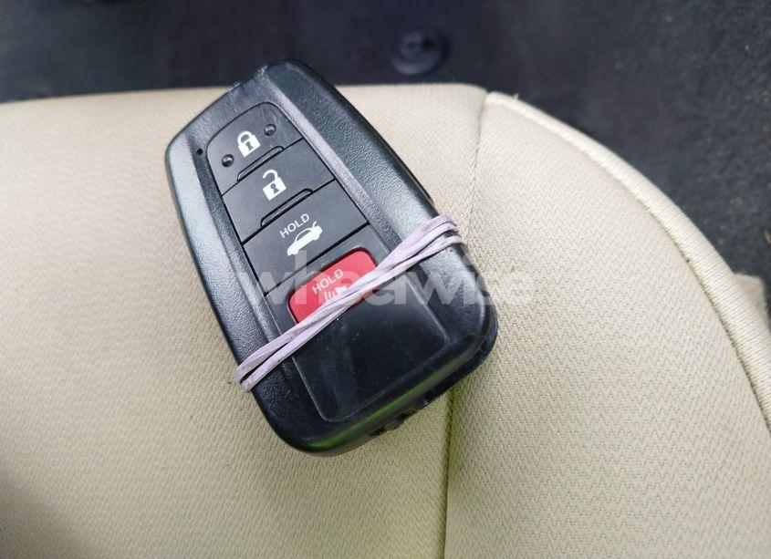 Photo 11 of 2019 Toyota Camry HYBRID LE (VIN 4T1B31HK1KU514944)