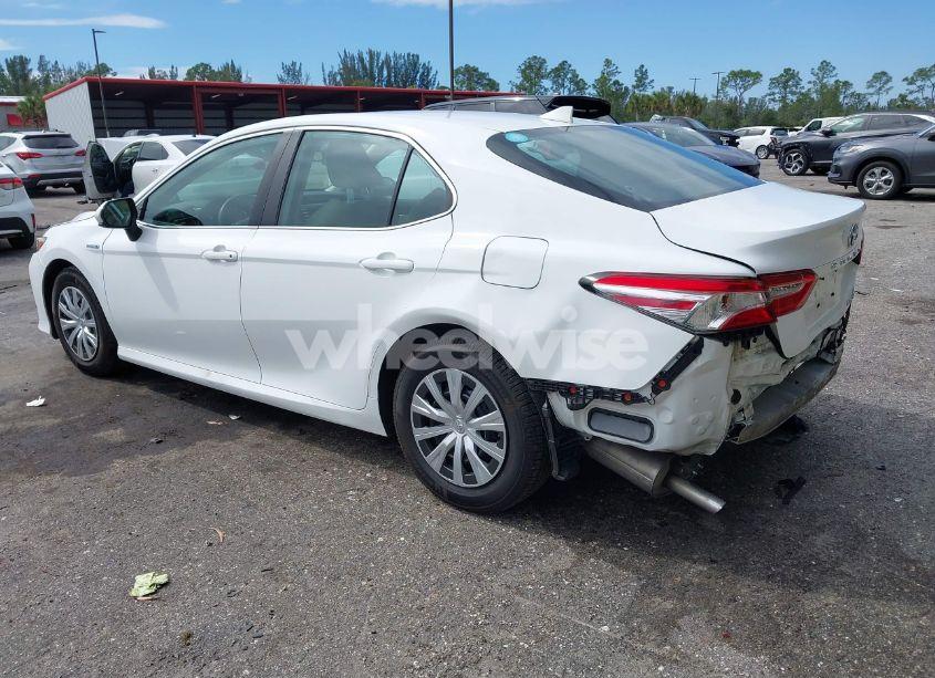 Photo 3 of 2019 Toyota Camry HYBRID LE (VIN 4T1B31HK1KU514944)
