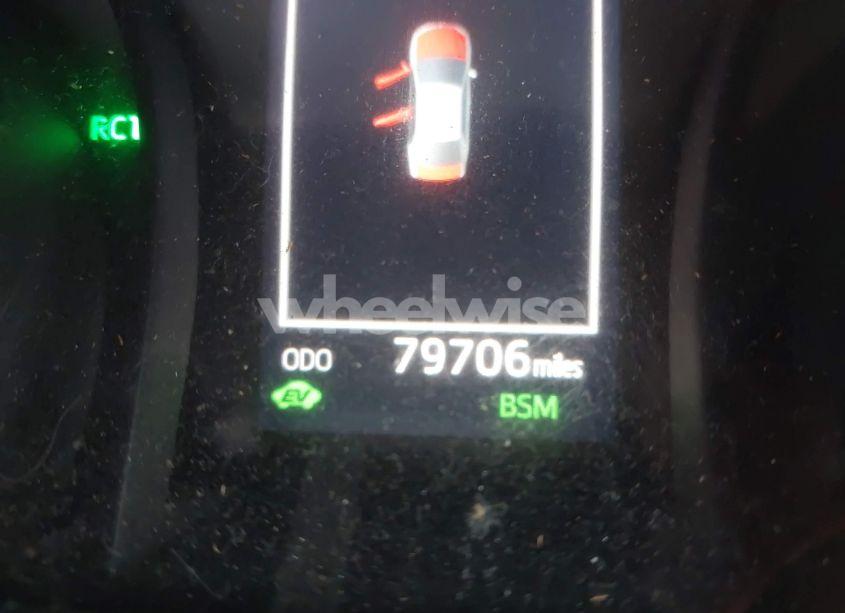 Photo 15 of 2018 Toyota Camry HYBRID LE (VIN 4T1B31HK4JU004246)