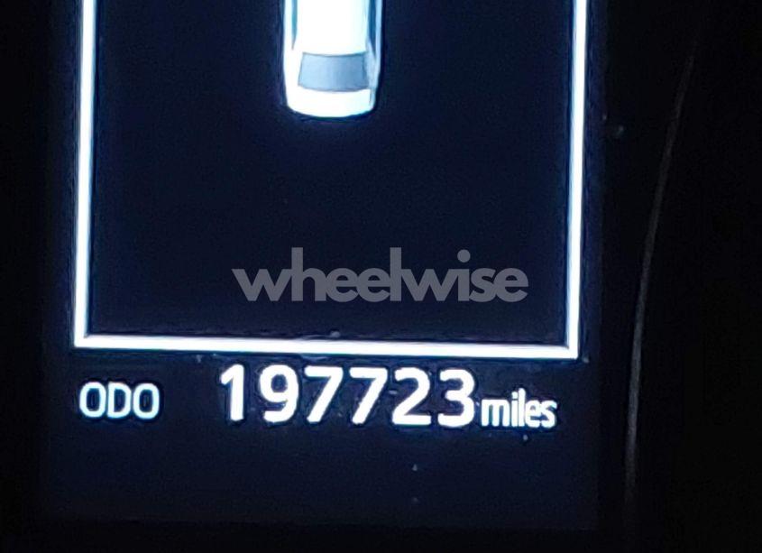 Photo 16 of 2019 Toyota Camry HYBRID LE (VIN 4T1B31HK4KU006046)