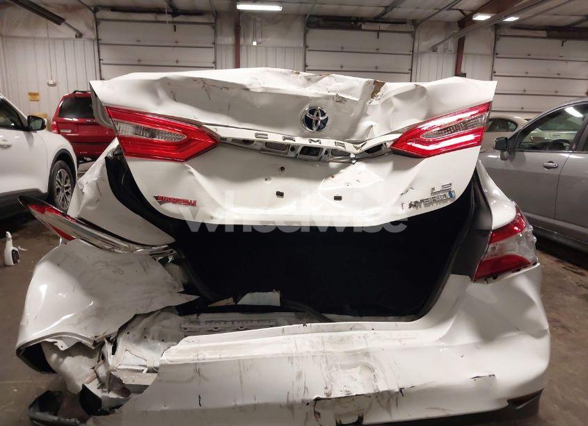 Photo 17 of 2019 Toyota Camry HYBRID LE (VIN 4T1B31HK4KU006046)