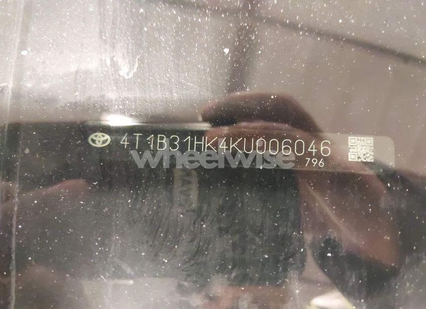 Photo 9 of 2019 Toyota Camry HYBRID LE (VIN 4T1B31HK4KU006046)