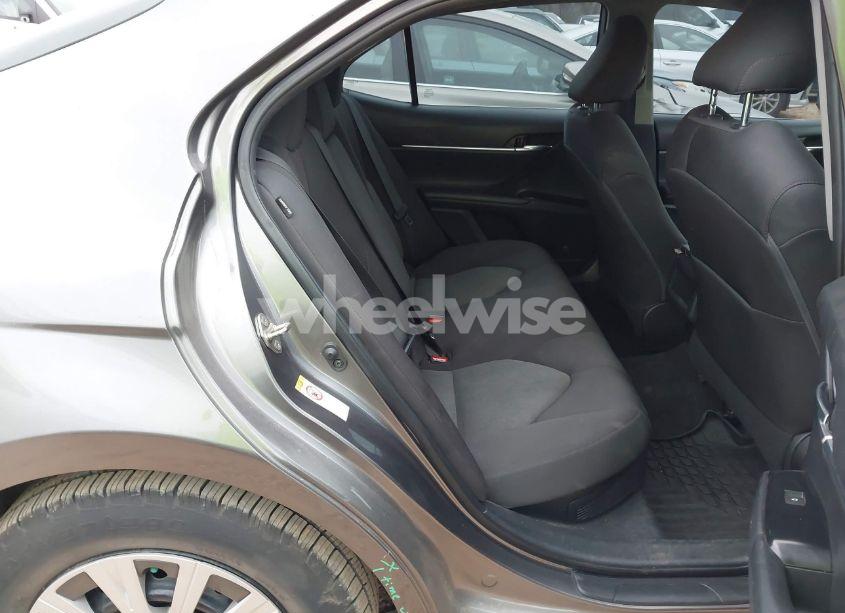 Photo 8 of 2019 Toyota Camry HYBRID LE (VIN 4T1B31HK4KU007116)