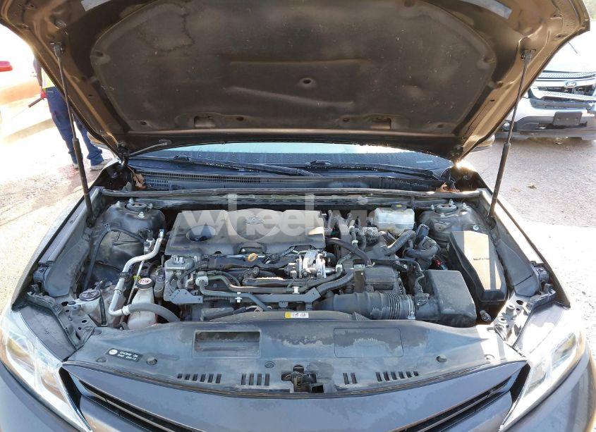 Photo 10 of 2019 Toyota Camry HYBRID LE (VIN 4T1B31HK4KU516123)