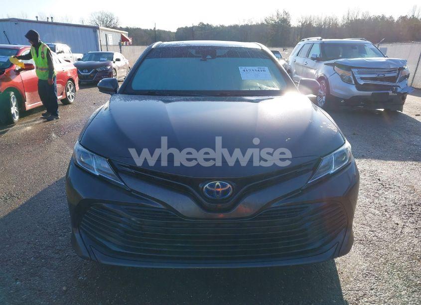 Photo 12 of 2019 Toyota Camry HYBRID LE (VIN 4T1B31HK4KU516123)