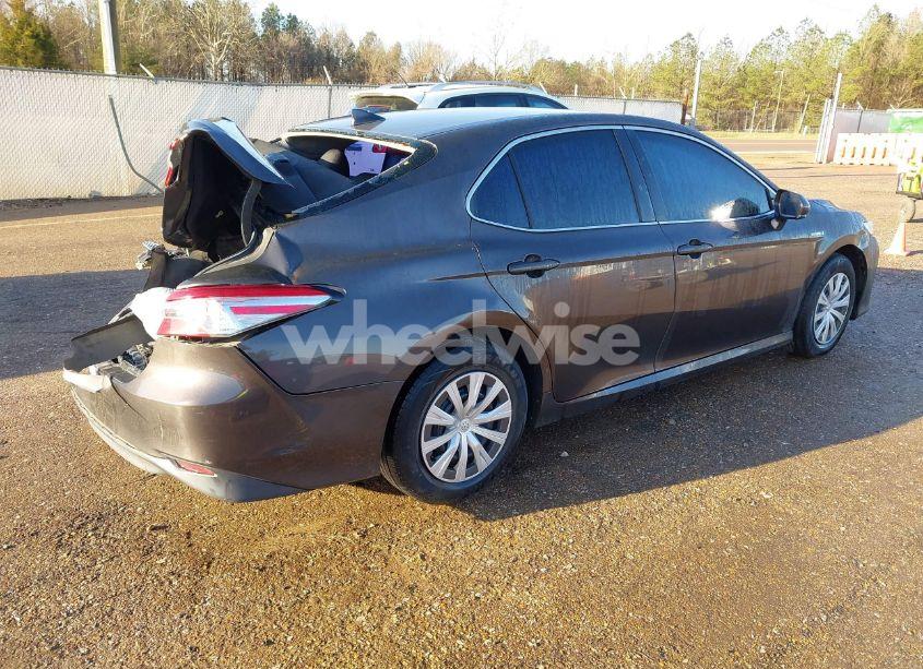 Photo 4 of 2019 Toyota Camry HYBRID LE (VIN 4T1B31HK4KU516123)