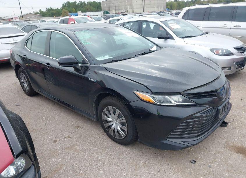 2018 Toyota Camry HYBRID LE (VIN 4T1B31HK5JU500480) main photo