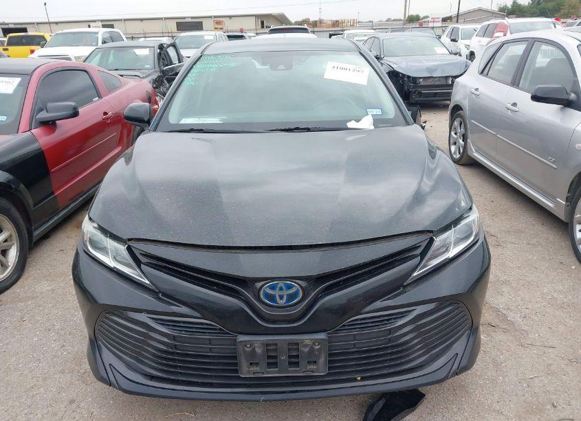 Photo 13 of 2018 Toyota Camry HYBRID LE (VIN 4T1B31HK5JU500480)