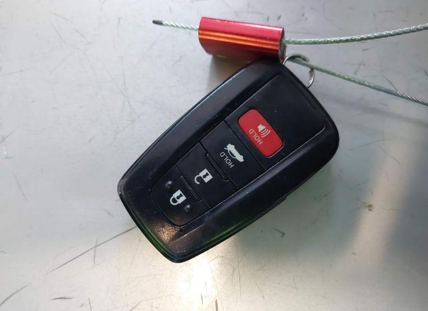 Photo 11 of 2018 Toyota Camry HYBRID LE (VIN 4T1B31HK5JU506585)