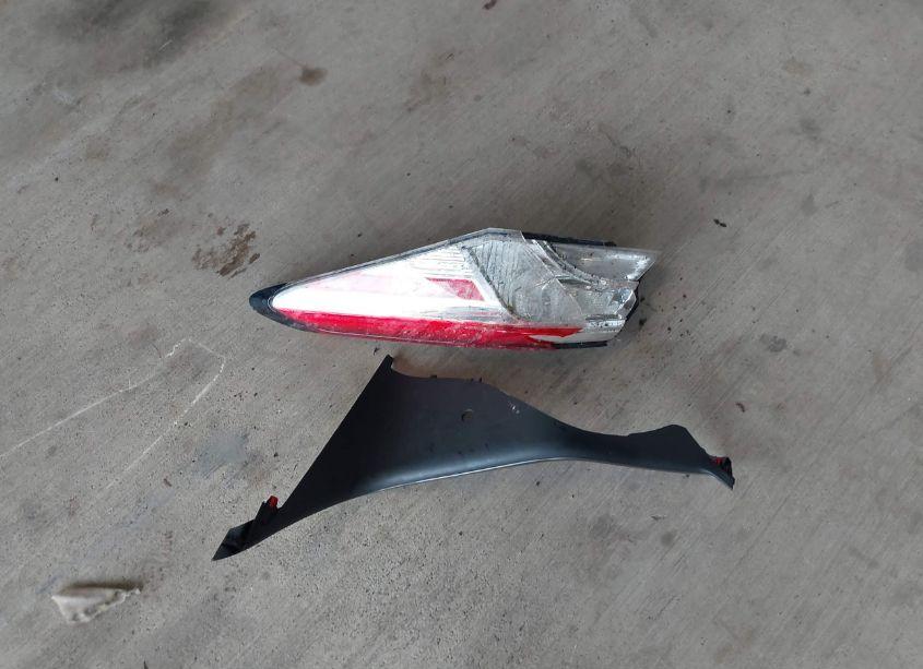 Photo 12 of 2018 Toyota Camry HYBRID LE (VIN 4T1B31HK5JU506585)