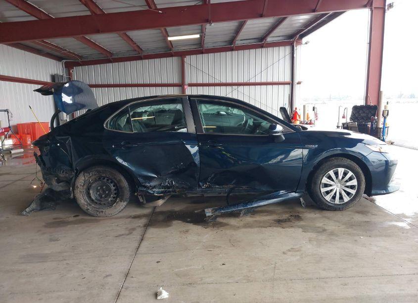 Photo 14 of 2018 Toyota Camry HYBRID LE (VIN 4T1B31HK5JU506585)