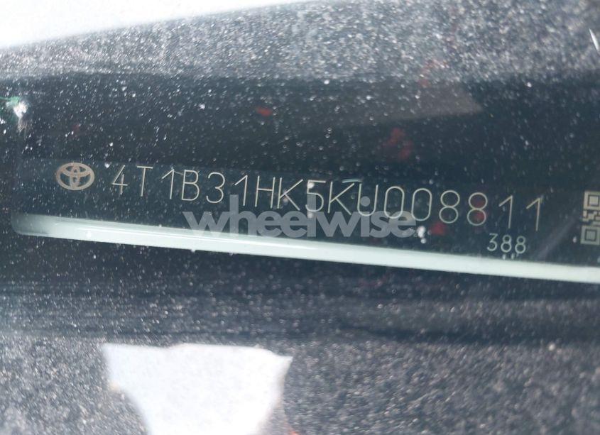 Photo 9 of 2019 Toyota Camry HYBRID LE (VIN 4T1B31HK5KU008811)