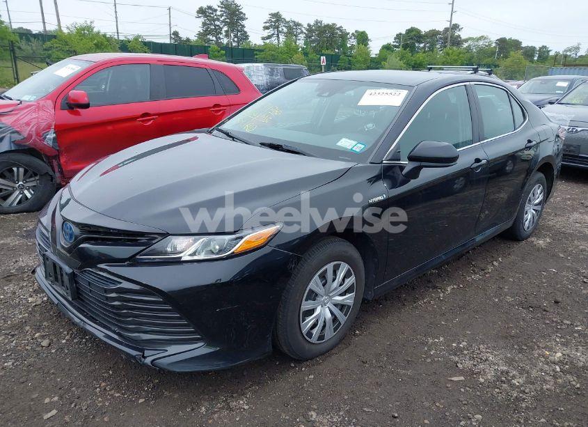 Photo 2 of 2019 Toyota Camry HYBRID LE (VIN 4T1B31HK5KU510055)