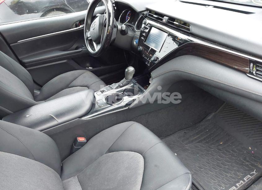 Photo 5 of 2019 Toyota Camry HYBRID LE (VIN 4T1B31HK5KU510055)